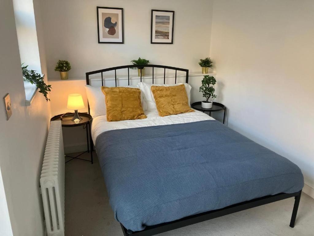 Awesome Refurbished 1 Bed Flat Few Steps To High St ! - 2 East House Apartment Epsom Exterior photo